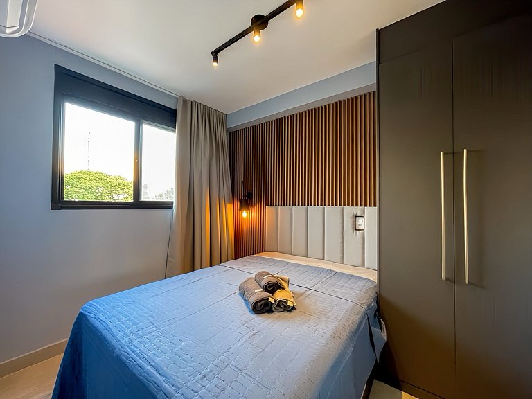 With a swimming pool, located near Moema subway station