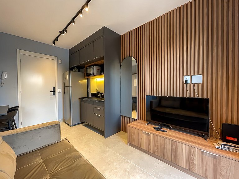 With a swimming pool, located near Moema subway station