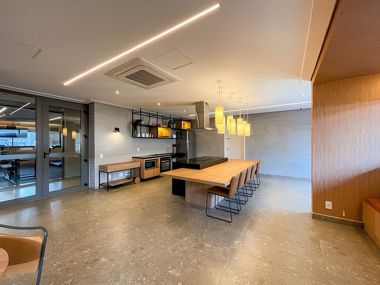 18ª andar, com piscina, perto do metro Faria Lima