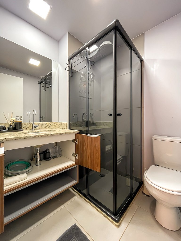 Apartamento NOVO com piscina, metro Higienópolis