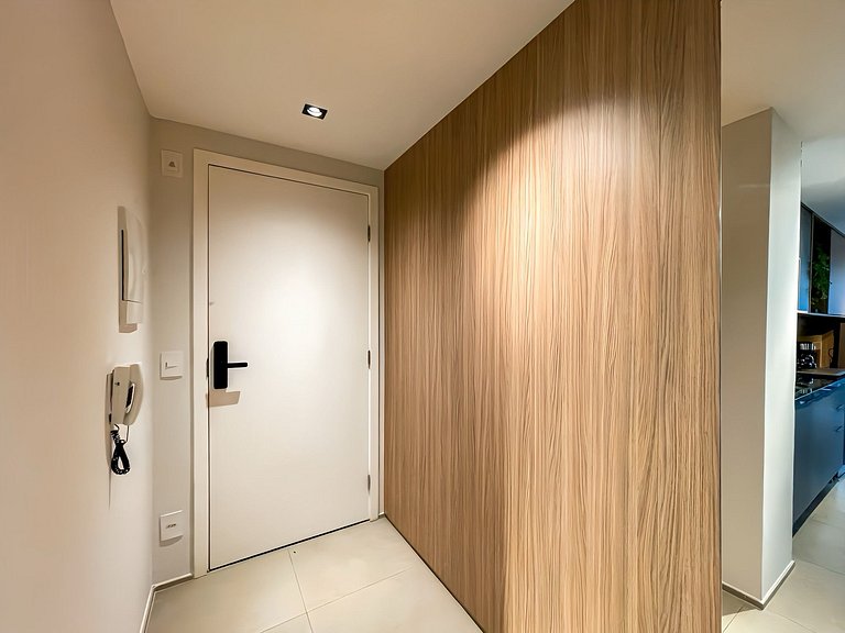 Paid parking next door and easy access to Paulista Avenue