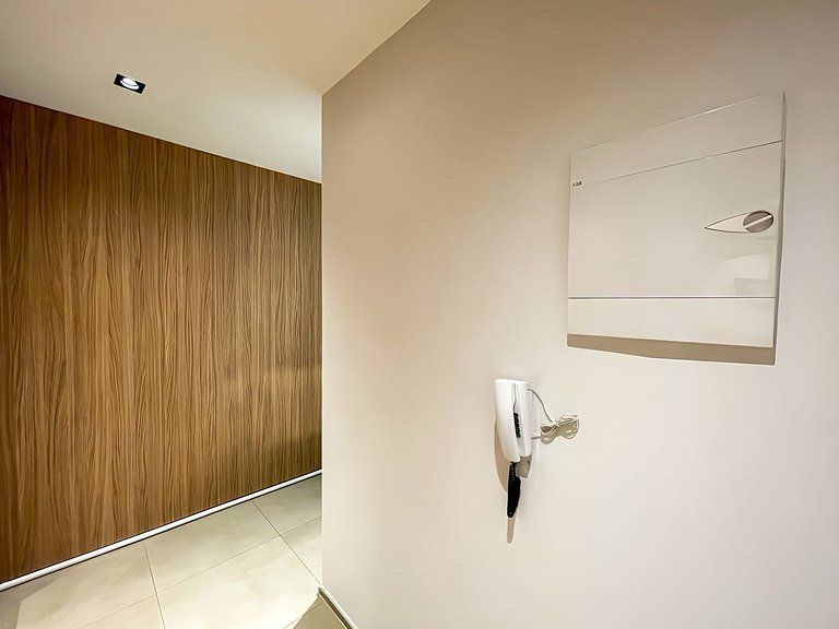 Paid parking next door and easy access to Paulista Avenue