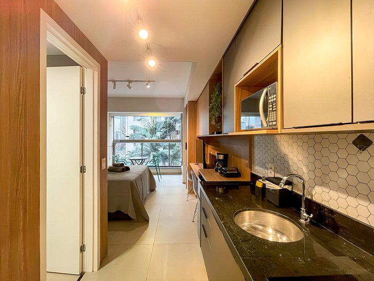 Paid parking next door and easy access to Paulista Avenue