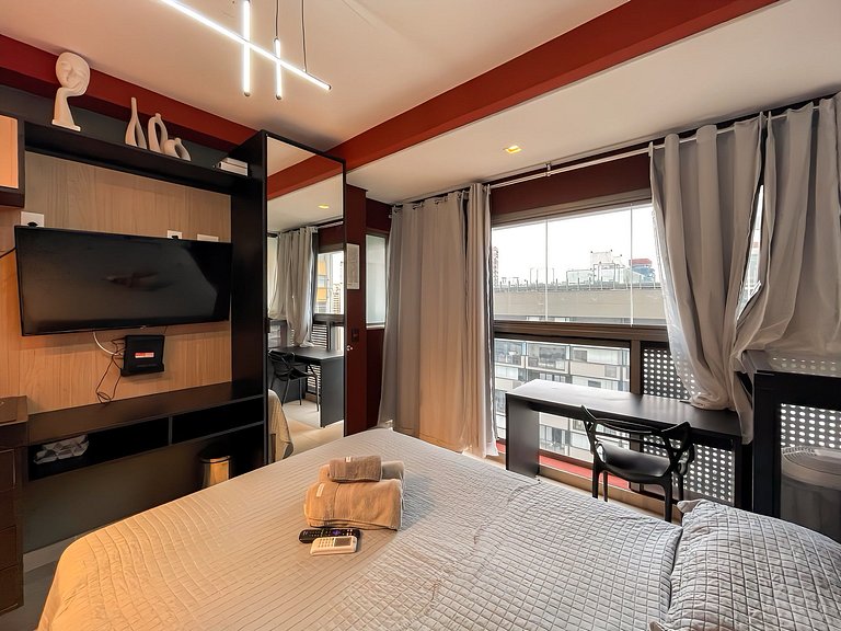 Beautiful studio with home office in Oscar Freire