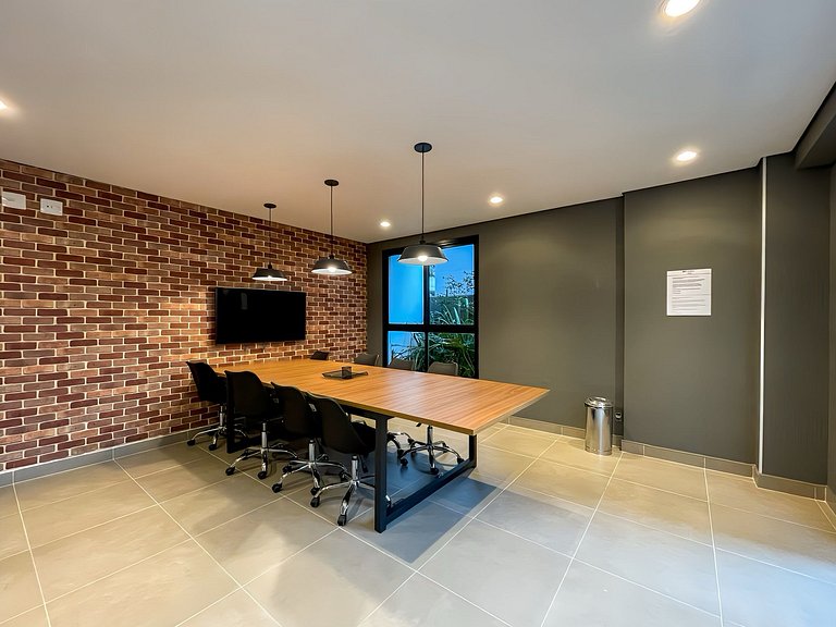 Features a balcony and is conveniently located near the subw