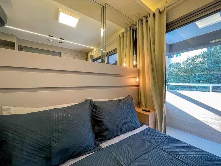 With pool and balcony in Vila Mariana