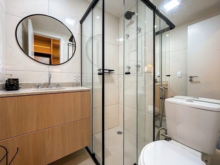 Stylish Stay Close to Everything