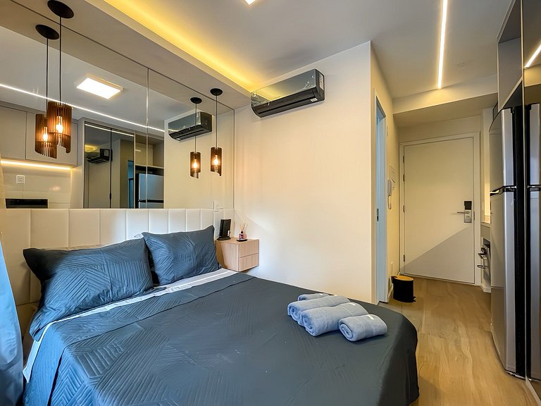 Stylish Stay Close to Everything