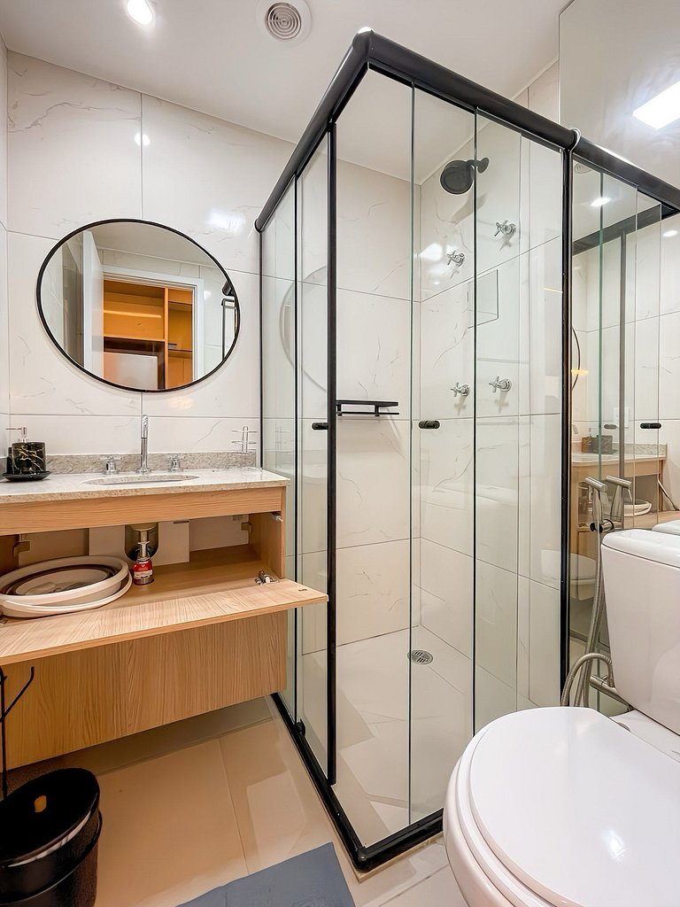 Stylish Stay Close to Everything