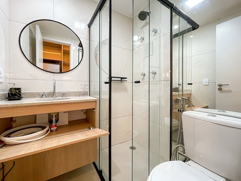 Stylish Stay Close to Everything