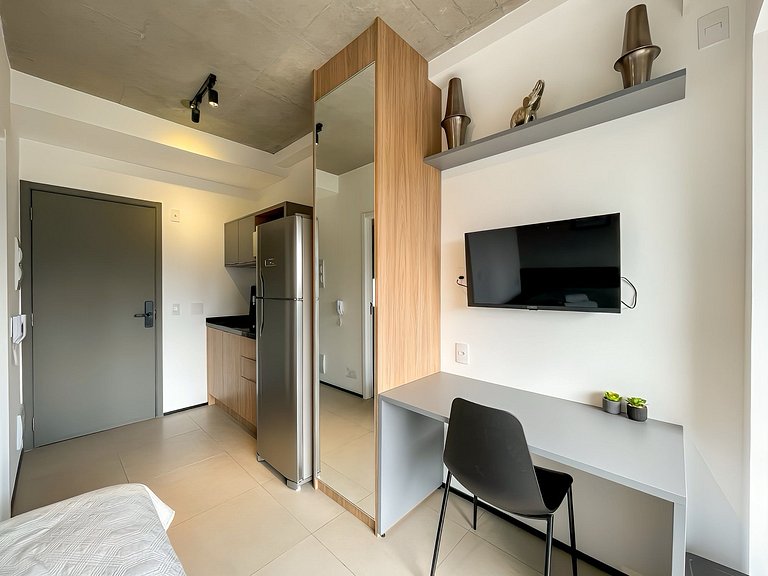 Swimming pool and rooftop next to Av Paulista