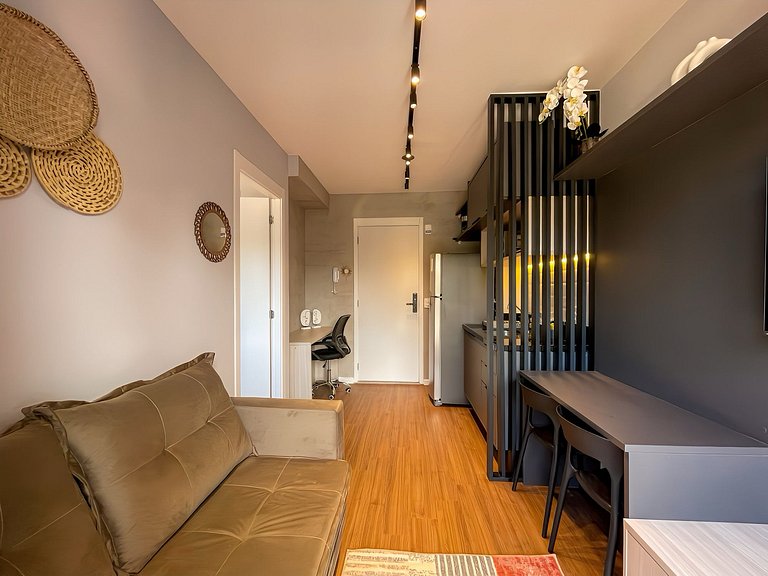 Vila Olímpia con balcón y piscina