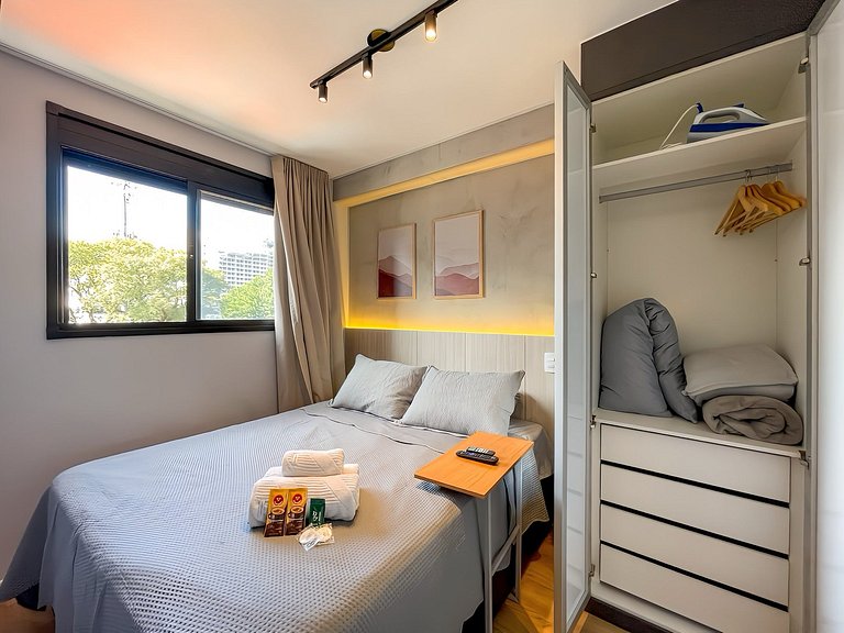 Vila Olímpia Stay with Balcony and Pool