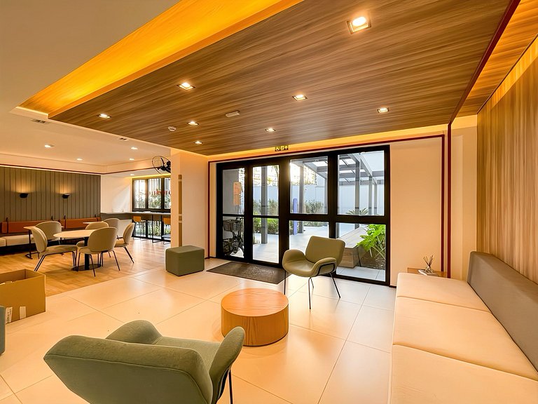 With a swimming pool, located near Moema subway station