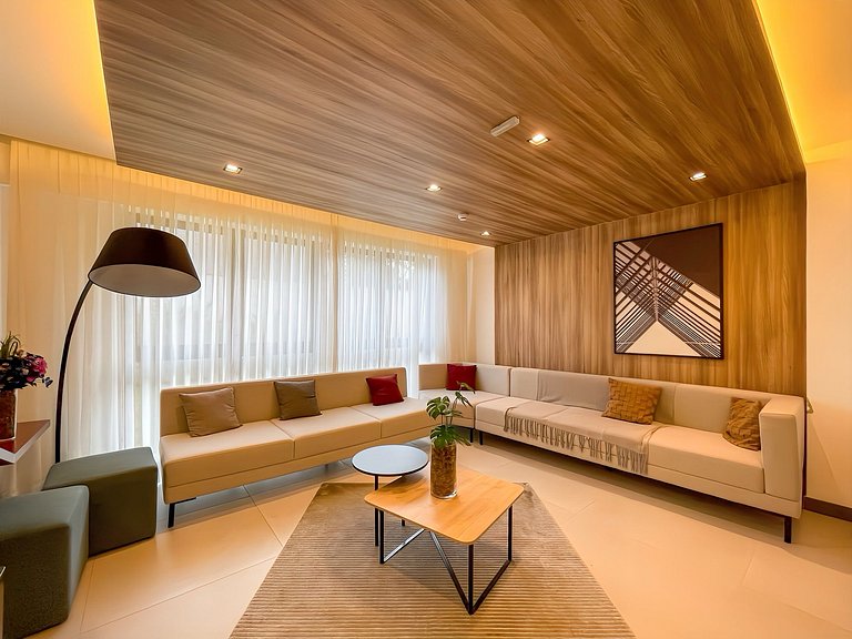 With a swimming pool, located near Moema subway station