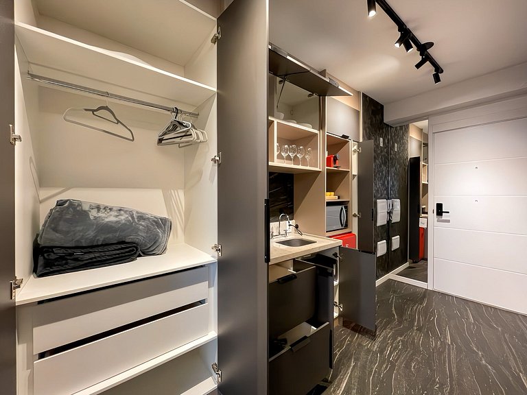 Cozy 3pax Flat Near Santa Cruz Metro