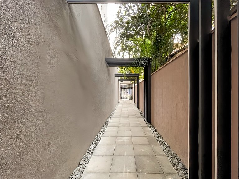 Prisma Pinheiros – Walk to Metro & HC