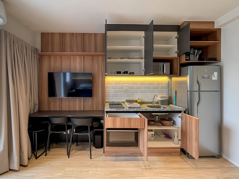 Próximo ao Beco do Batman e à Avenida Paulista