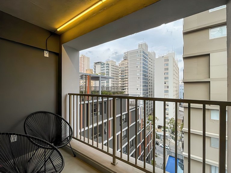 Balcony & Comfort at On Melo Alves