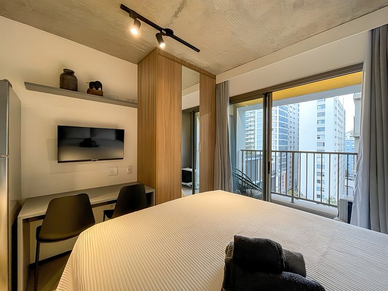 Balcony & Comfort at On Melo Alves