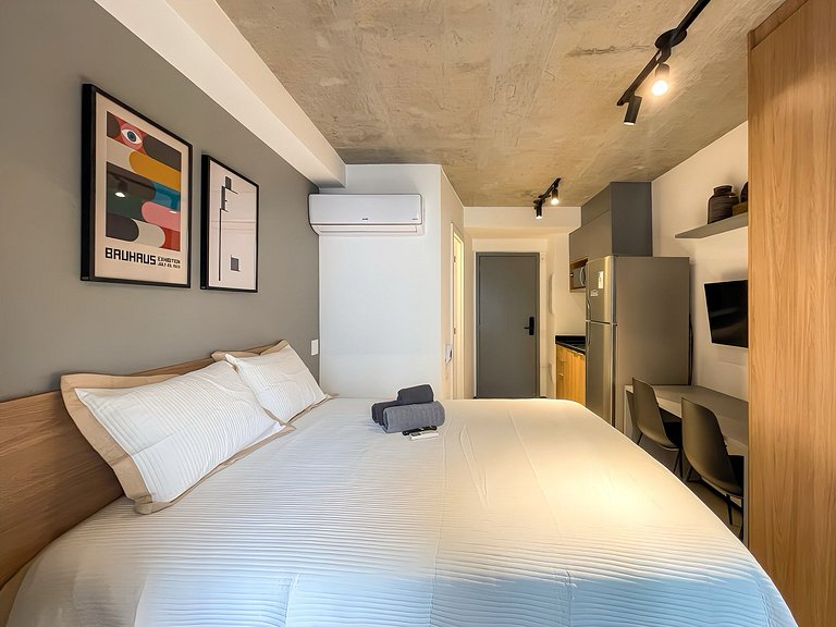 Balcony and Comfort at On Melo Alves