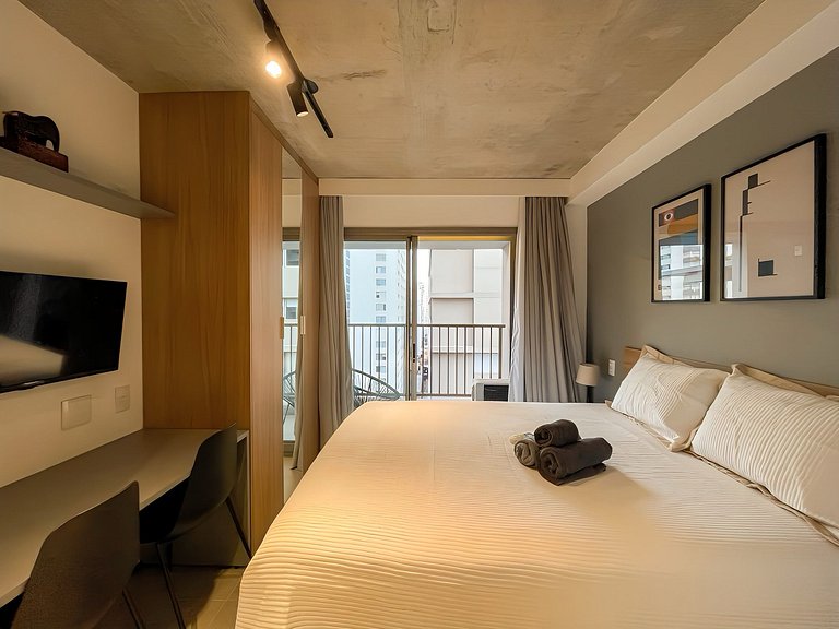 Balcony & Comfort at On Melo Alves