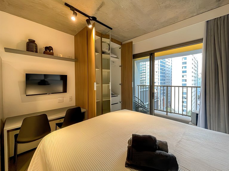 Balcony and Comfort at On Melo Alves