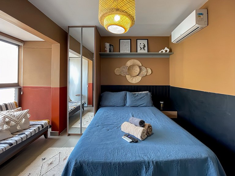 Pool and Sauna near Paulista – Sleeps up to 3 guests