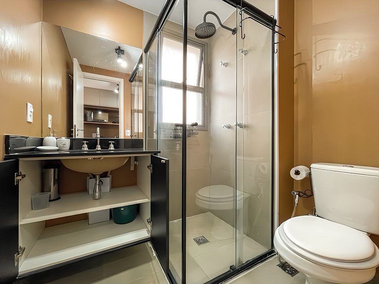 Pool and Sauna near Paulista – Sleeps up to 3 guests