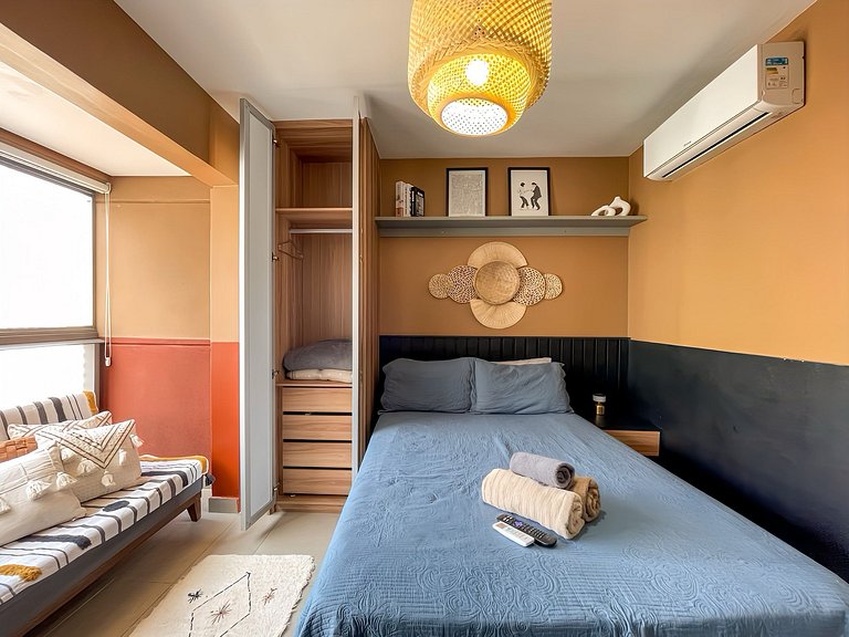 Pool and Sauna near Paulista – Sleeps up to 3 guests