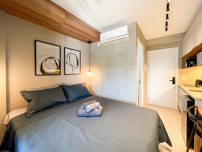 Studio Ideal p/ 2 com Varanda Charmosa