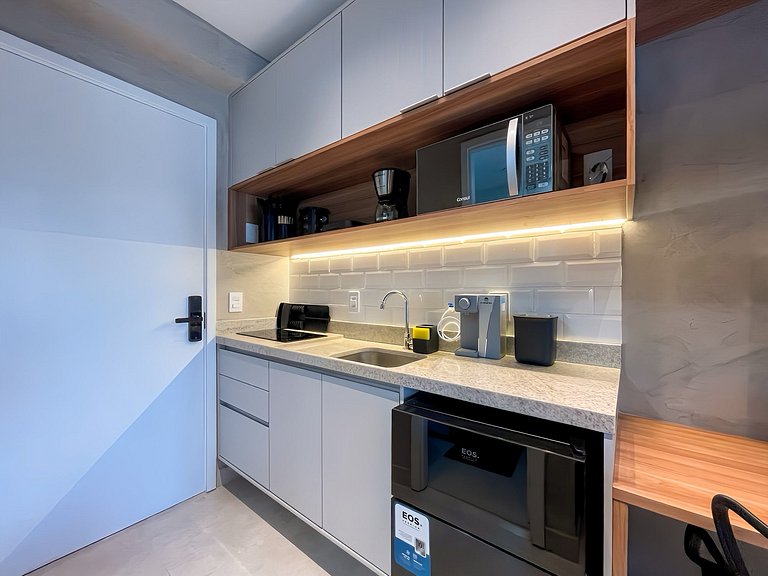 Studio Ideal p/ 2 com Varanda Charmosa