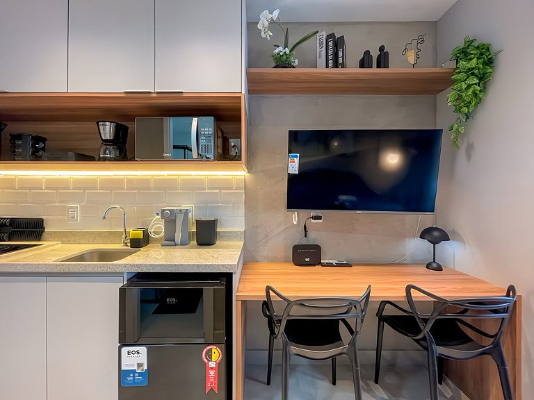 Studio Ideal p/ 2 com Varanda Charmosa