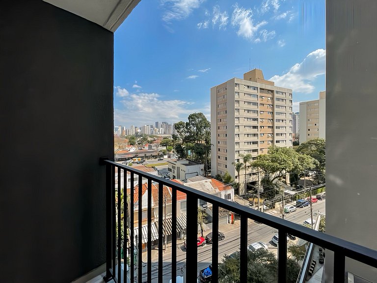 Próximo ao Metrô e Faria Lima – 1 Dorm