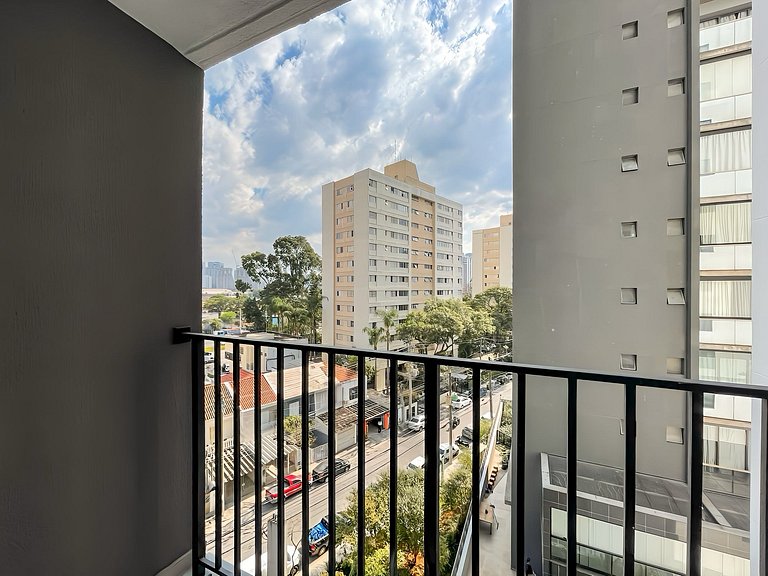Vila Olímpia: piscina, varanda e Wi‑Fi