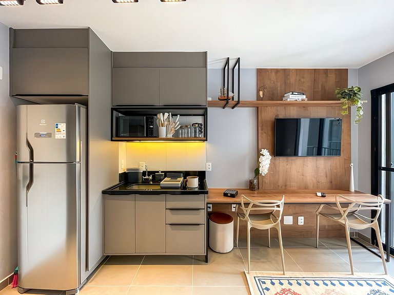 Vila Olímpia Apartment with Balcony and Pool