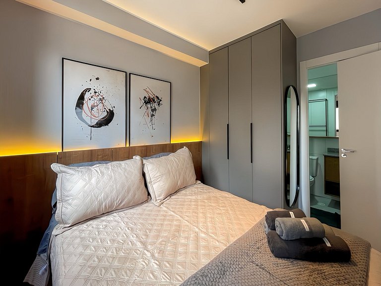 Vila Olímpia Apartment with Balcony and Pool