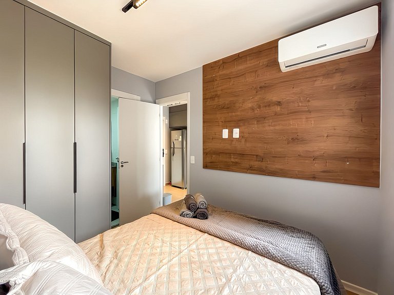 Vila Olímpia con balcón y piscina