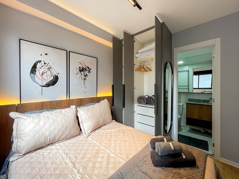 Vila Olímpia: piscina, varanda e internet sem fio