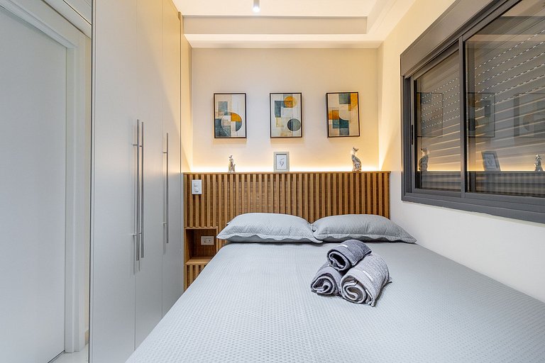 Con piscina y ubicación práctica en Av. Brigadeiro