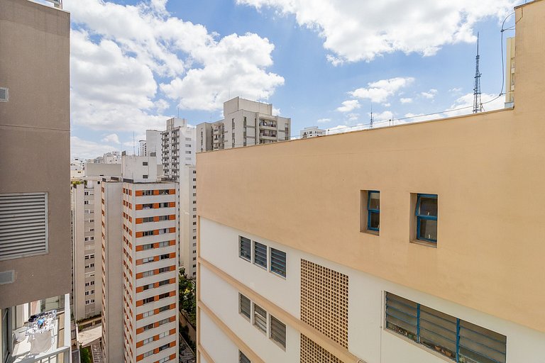 Rooftop pool in Jardim Paulista