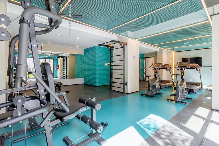 With balcony, close to the subway