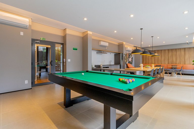 Full amenities steps from PUC-SP