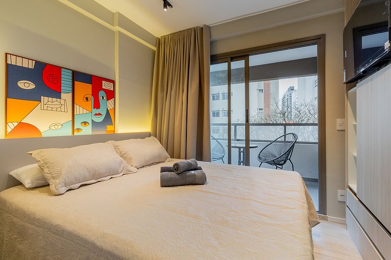 Rooftop Pool + Gym + Prime Location