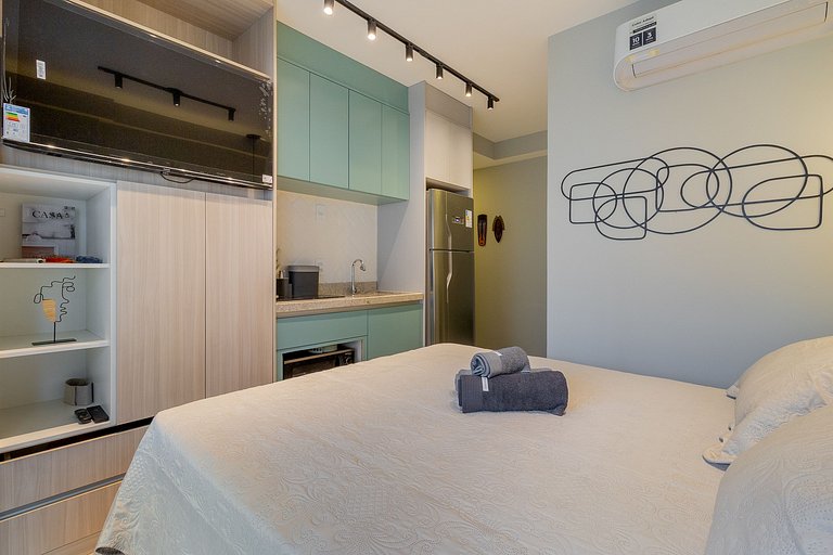 Rooftop Pool + Gym + Prime Location