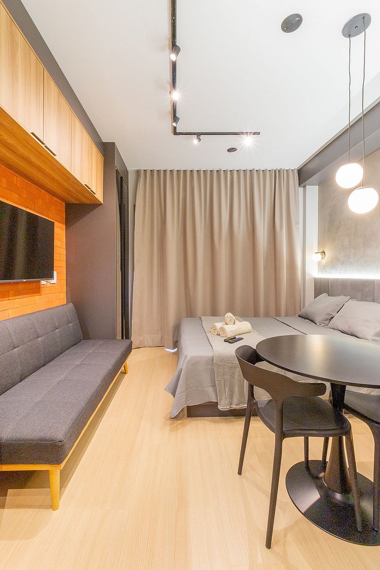 Work, unwind, and enjoy the rooftop