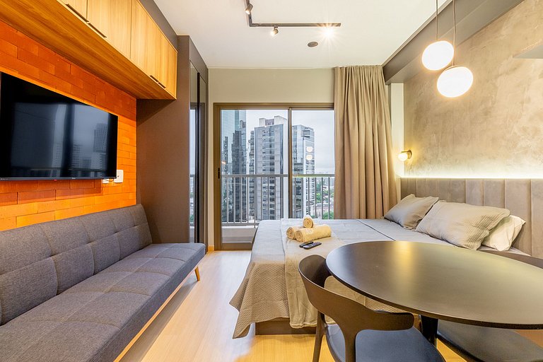 Work, unwind, and enjoy the rooftop