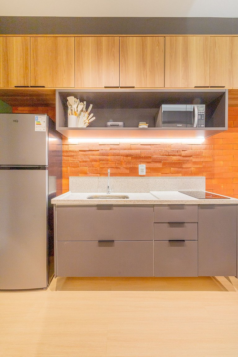 Cerca del metro y del rooftop