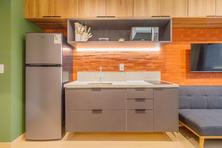 Work, unwind, and enjoy the rooftop