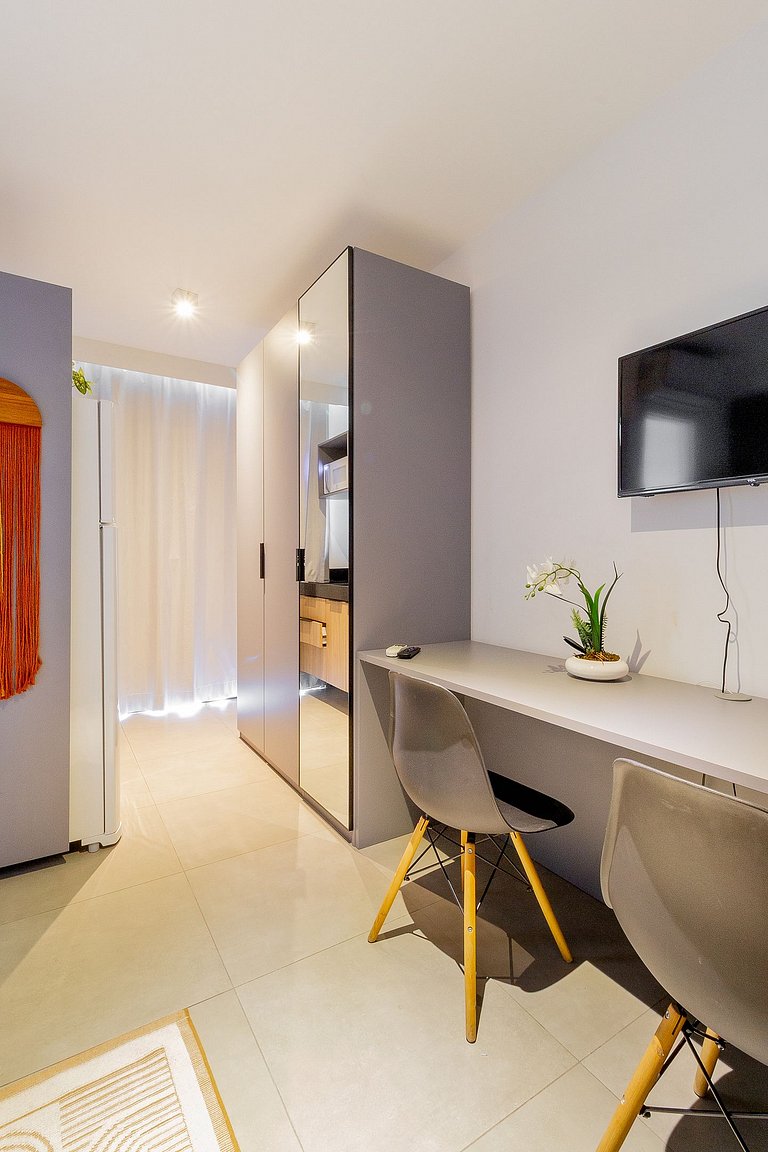 Design & Comfort near Imarés Avenue